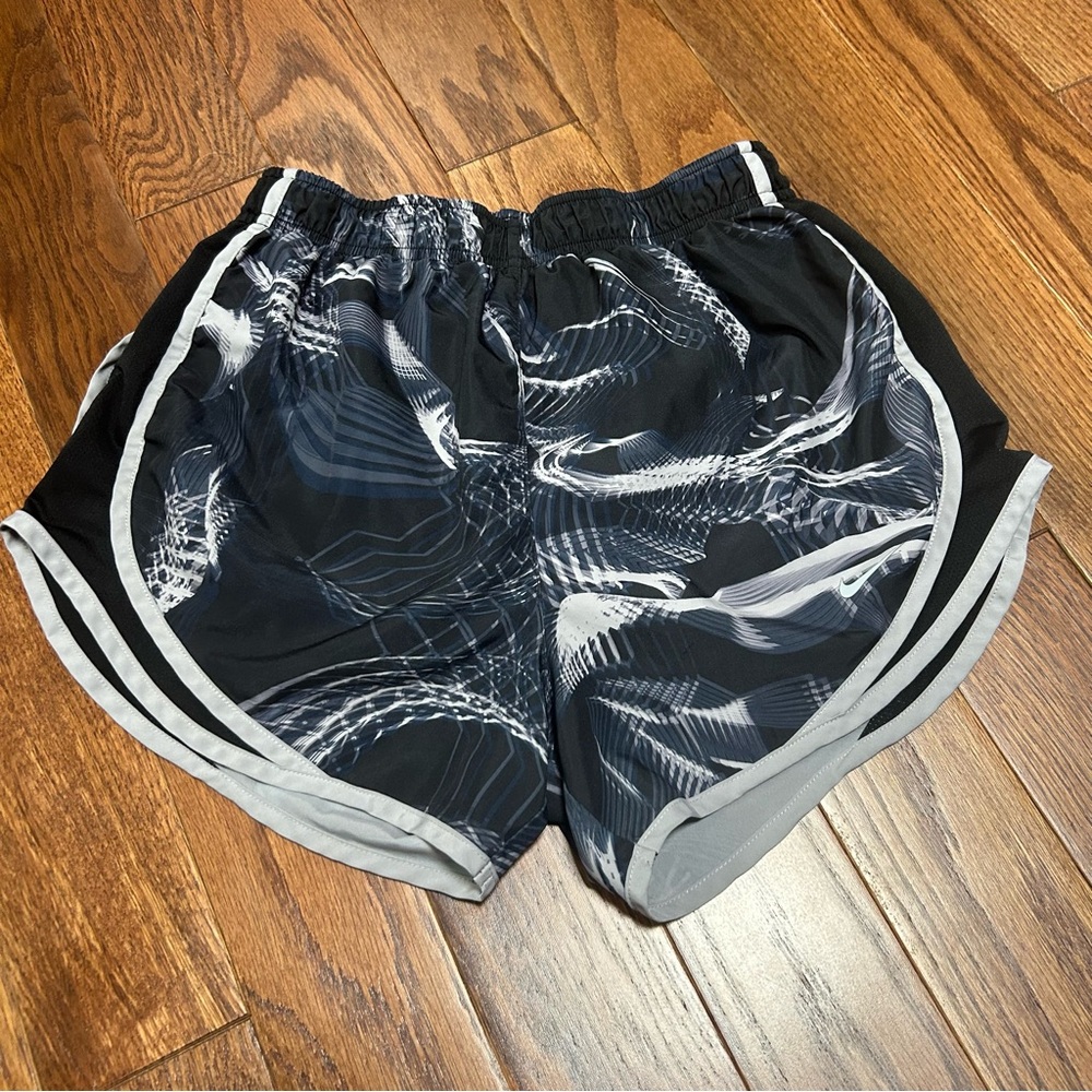 Nike Dri-FIT Tempo women's running shorts - gray black pattern - size S